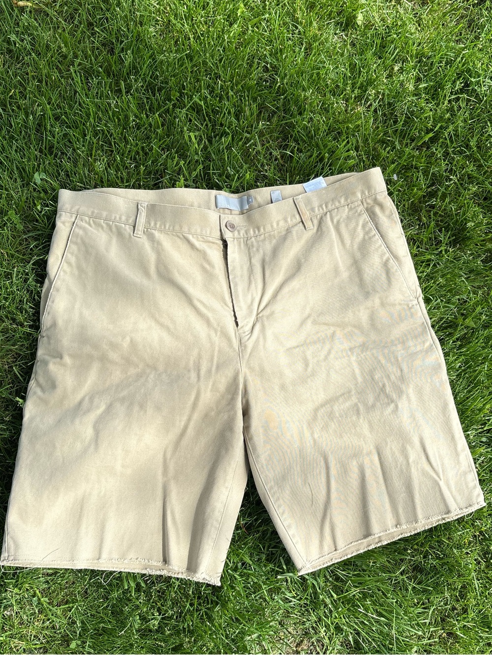 Vince Beige Flat-Front Cotton Shorts 38